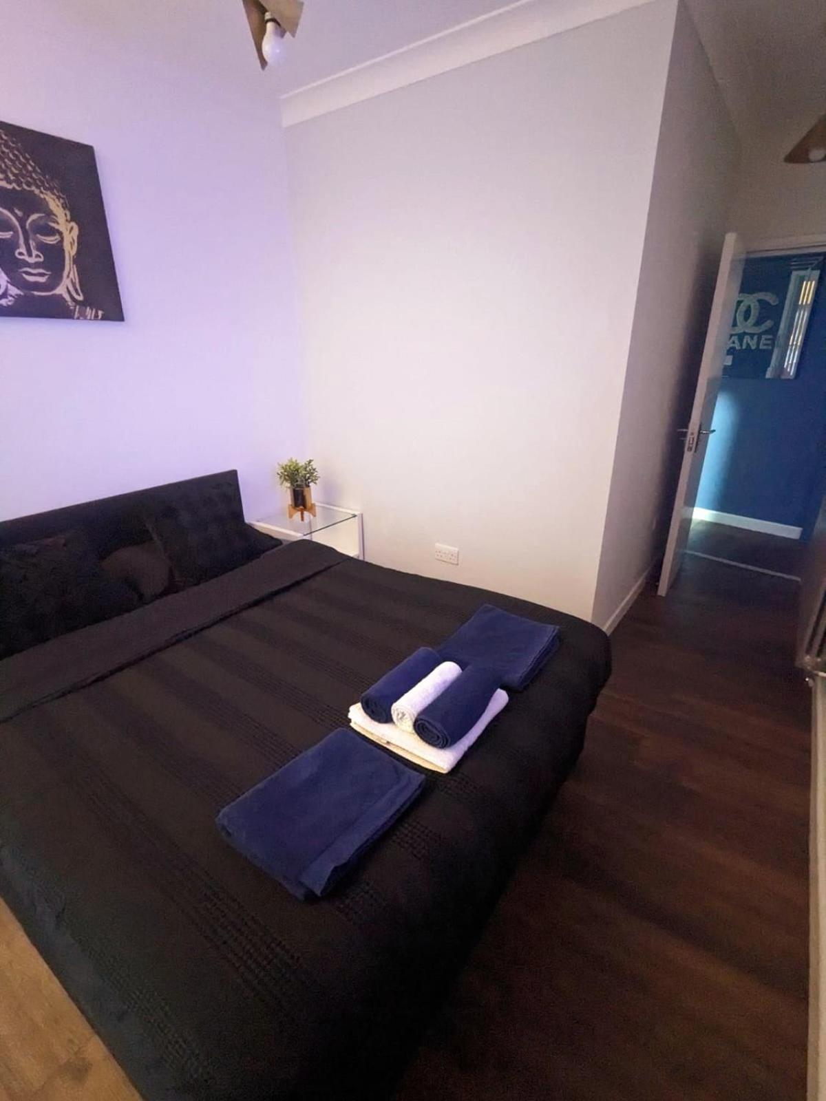 Bright & Modern In Hackney Wick E3 Apartment